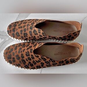***SOLD*** 
Ilse Jacobsen Size 40 Tulip Chetah Flats Casual Platform Sneakers
